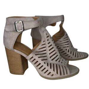 Charlotte Russe Women's Block Heel Boho Chic Peep Toe Size 9 Tan